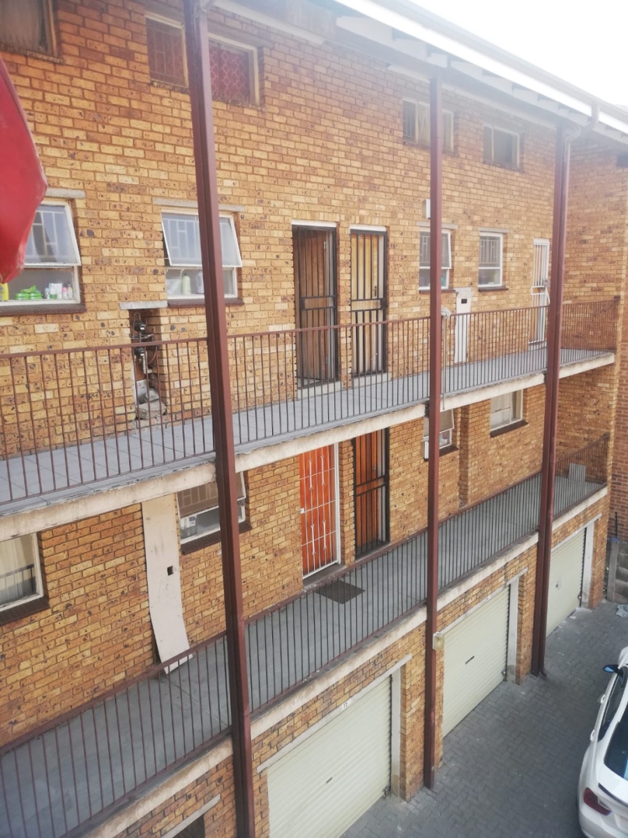 To Let 1 Bedroom Property for Rent in Kempton Park Central Gauteng