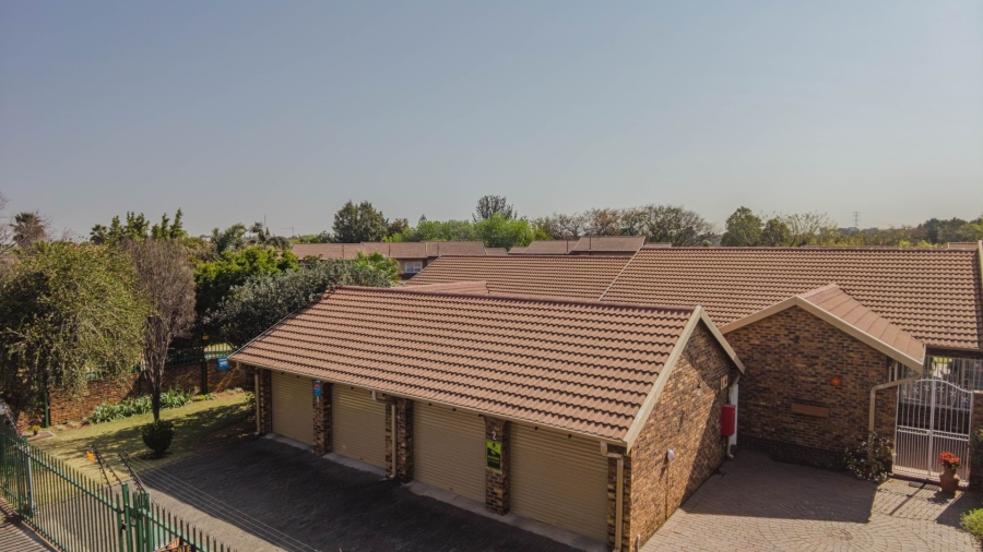 3 Bedroom Property for Sale in Highway Gardens Gauteng