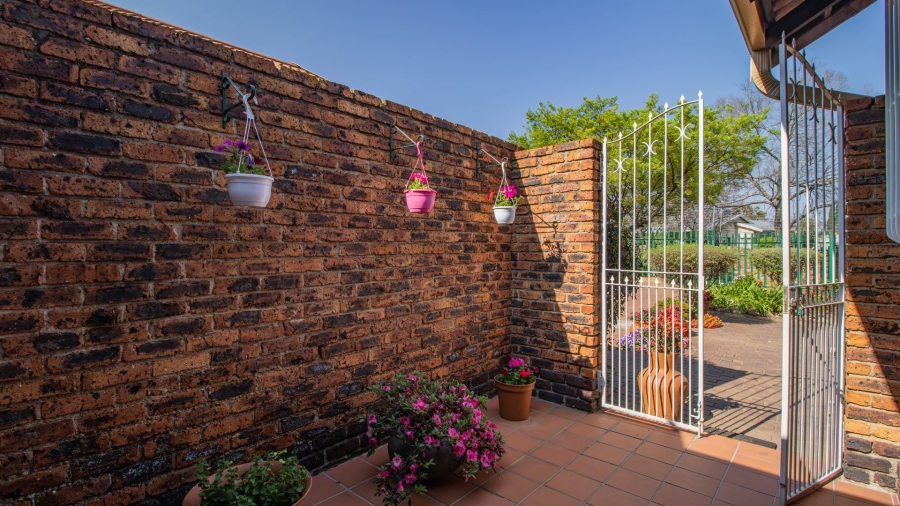 3 Bedroom Property for Sale in Highway Gardens Gauteng