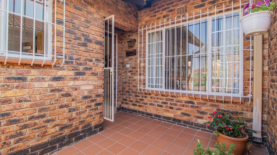 3 Bedroom Property for Sale in Highway Gardens Gauteng