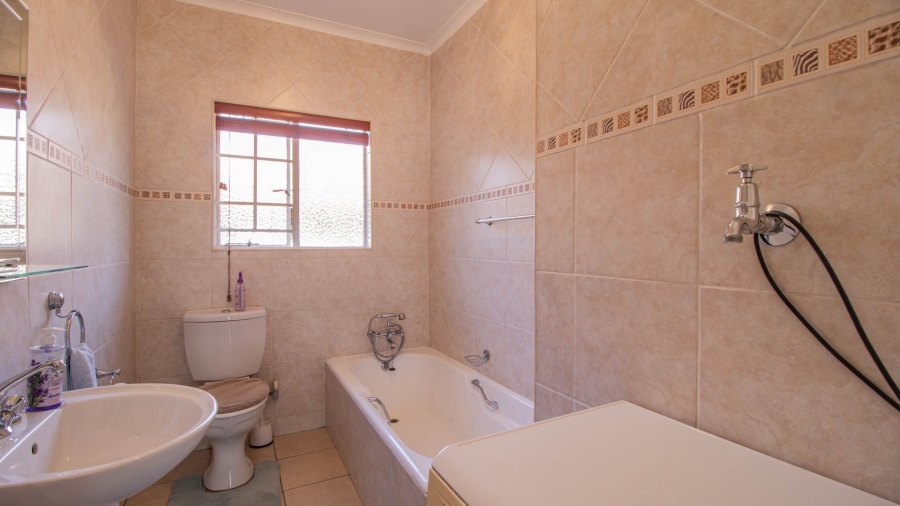3 Bedroom Property for Sale in Highway Gardens Gauteng