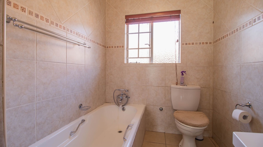 3 Bedroom Property for Sale in Highway Gardens Gauteng