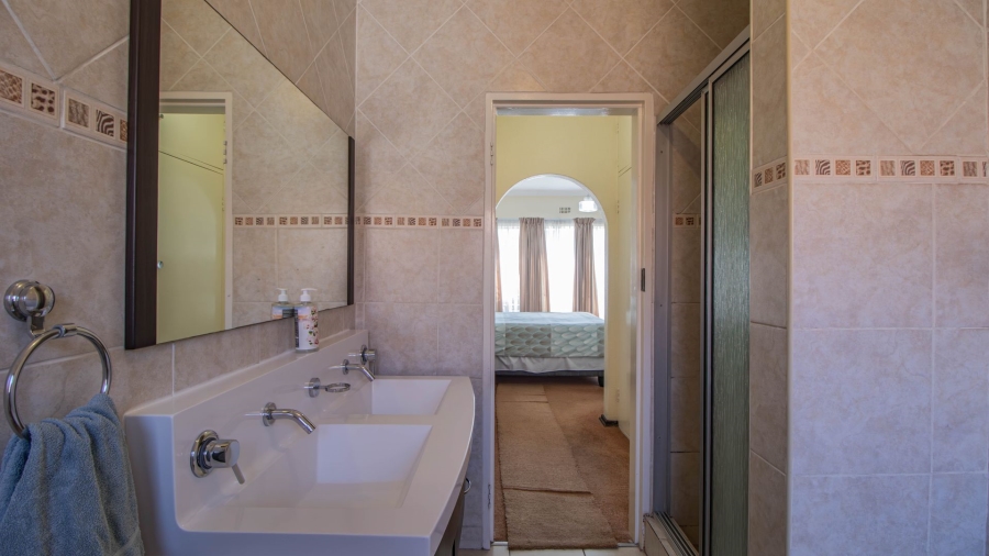 3 Bedroom Property for Sale in Highway Gardens Gauteng