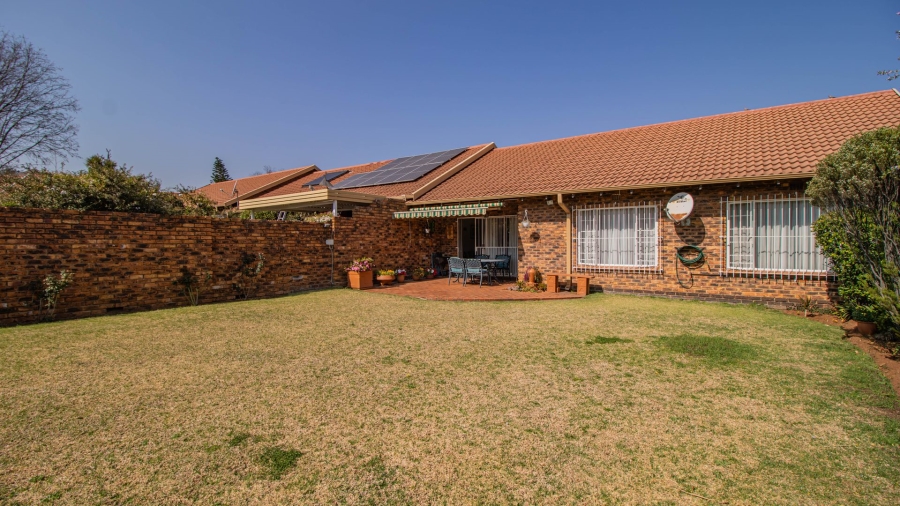 3 Bedroom Property for Sale in Highway Gardens Gauteng