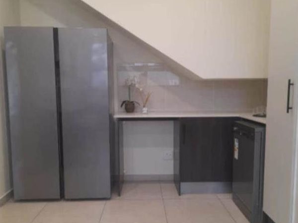 To Let 3 Bedroom Property for Rent in Emerald Estate Gauteng
