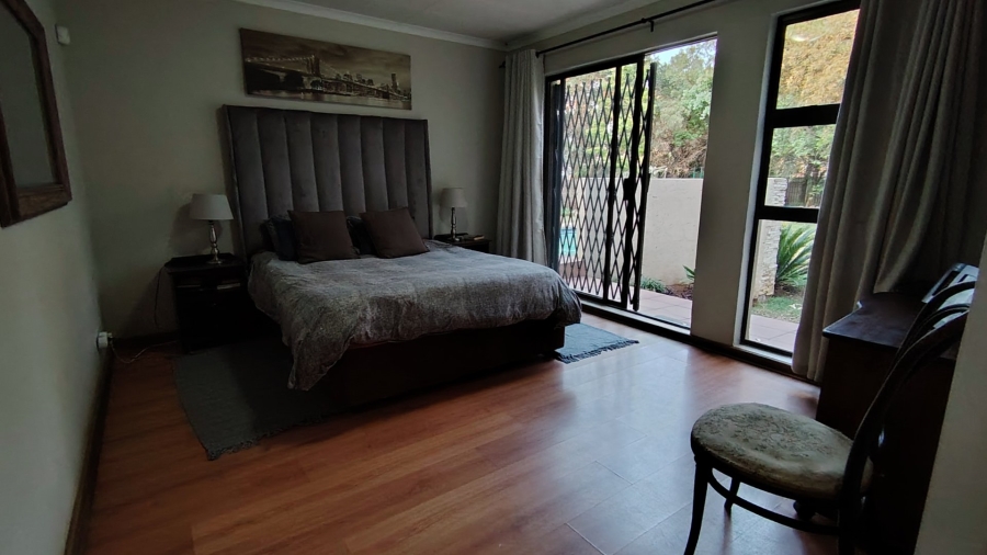 5 Bedroom Property for Sale in Eldoraigne Gauteng