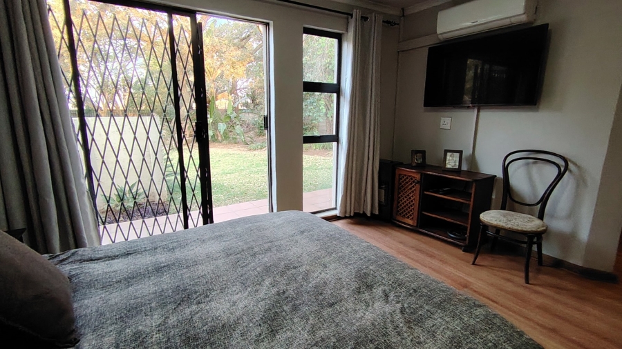 5 Bedroom Property for Sale in Eldoraigne Gauteng