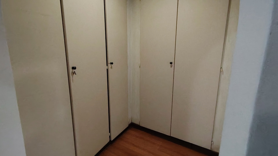 5 Bedroom Property for Sale in Eldoraigne Gauteng