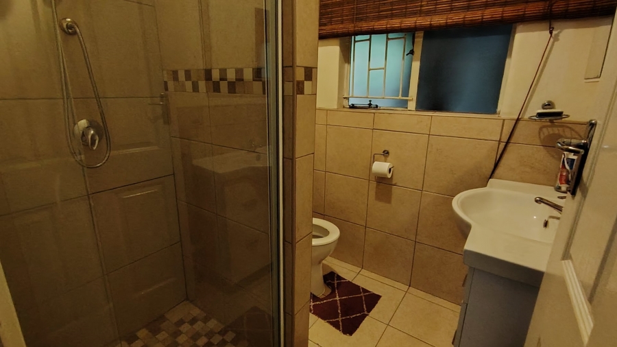 5 Bedroom Property for Sale in Eldoraigne Gauteng