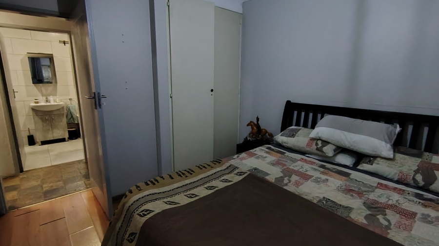 5 Bedroom Property for Sale in Eldoraigne Gauteng