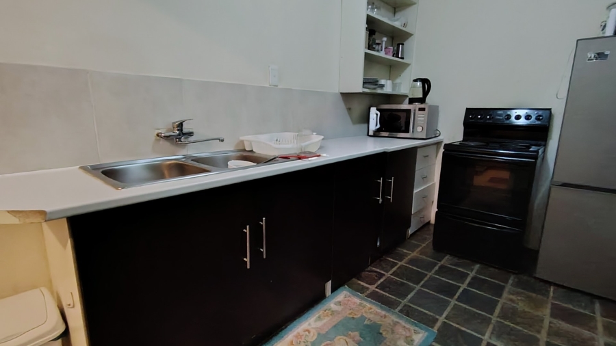 5 Bedroom Property for Sale in Eldoraigne Gauteng