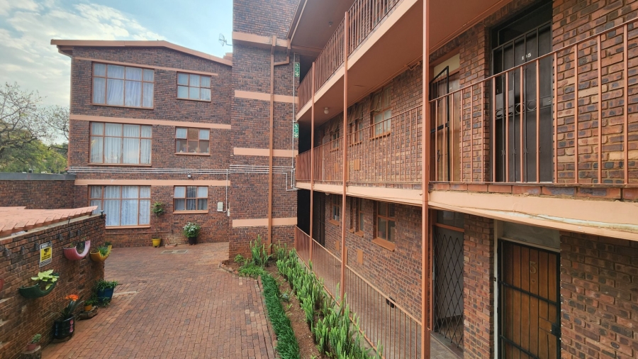 2 Bedroom Property for Sale in Pretoria North Gauteng