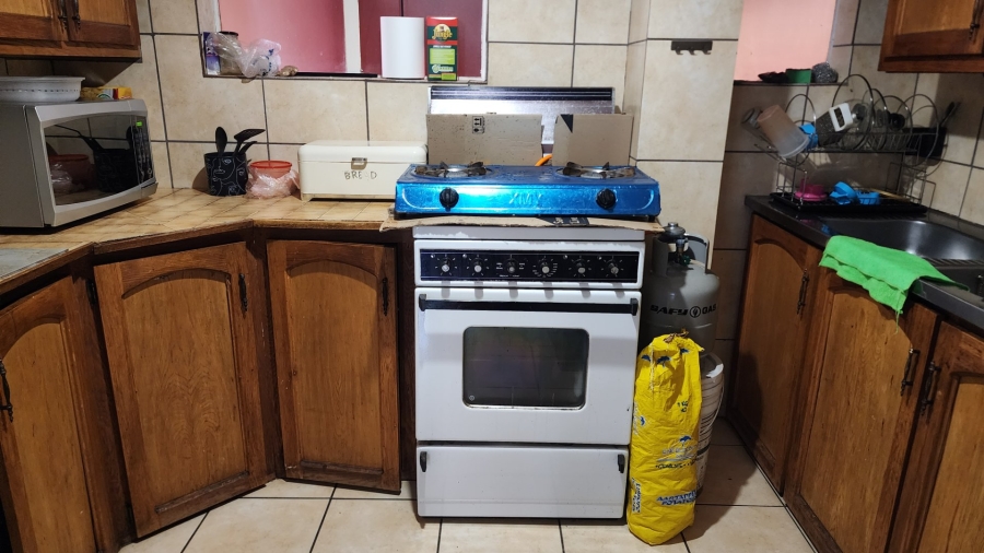 2 Bedroom Property for Sale in Pretoria North Gauteng