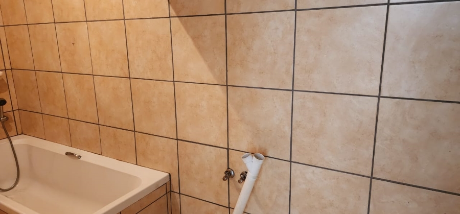 2 Bedroom Property for Sale in Pretoria North Gauteng