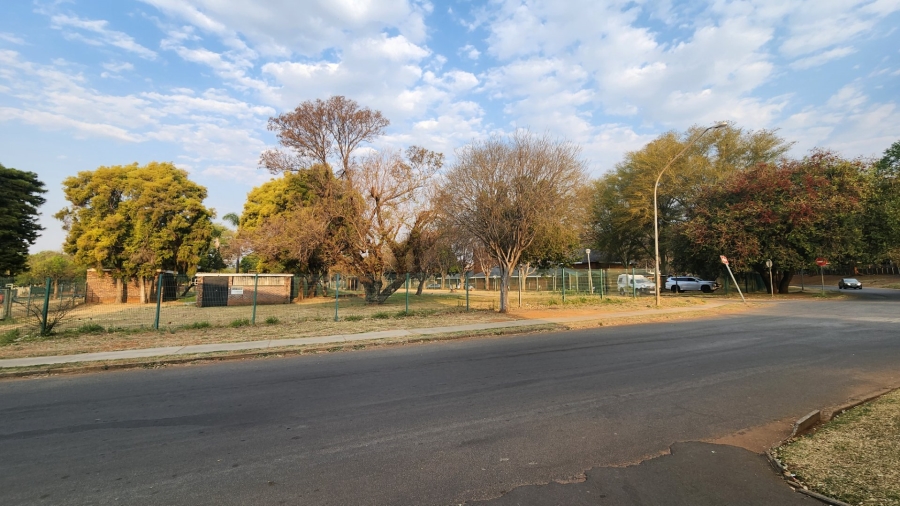 2 Bedroom Property for Sale in Pretoria North Gauteng