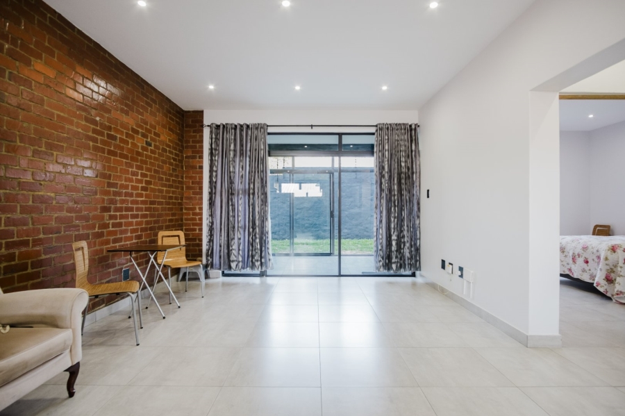 2 Bedroom Property for Sale in Ormonde Gauteng