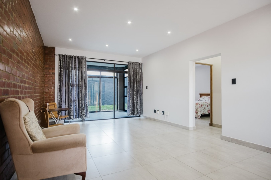 2 Bedroom Property for Sale in Ormonde Gauteng