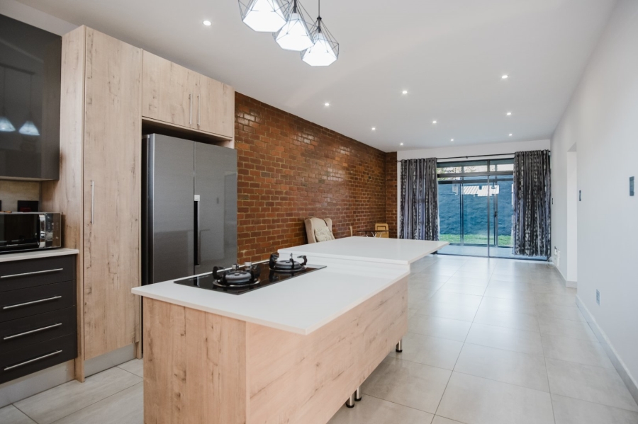2 Bedroom Property for Sale in Ormonde Gauteng