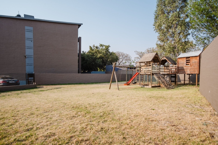 2 Bedroom Property for Sale in Ormonde Gauteng