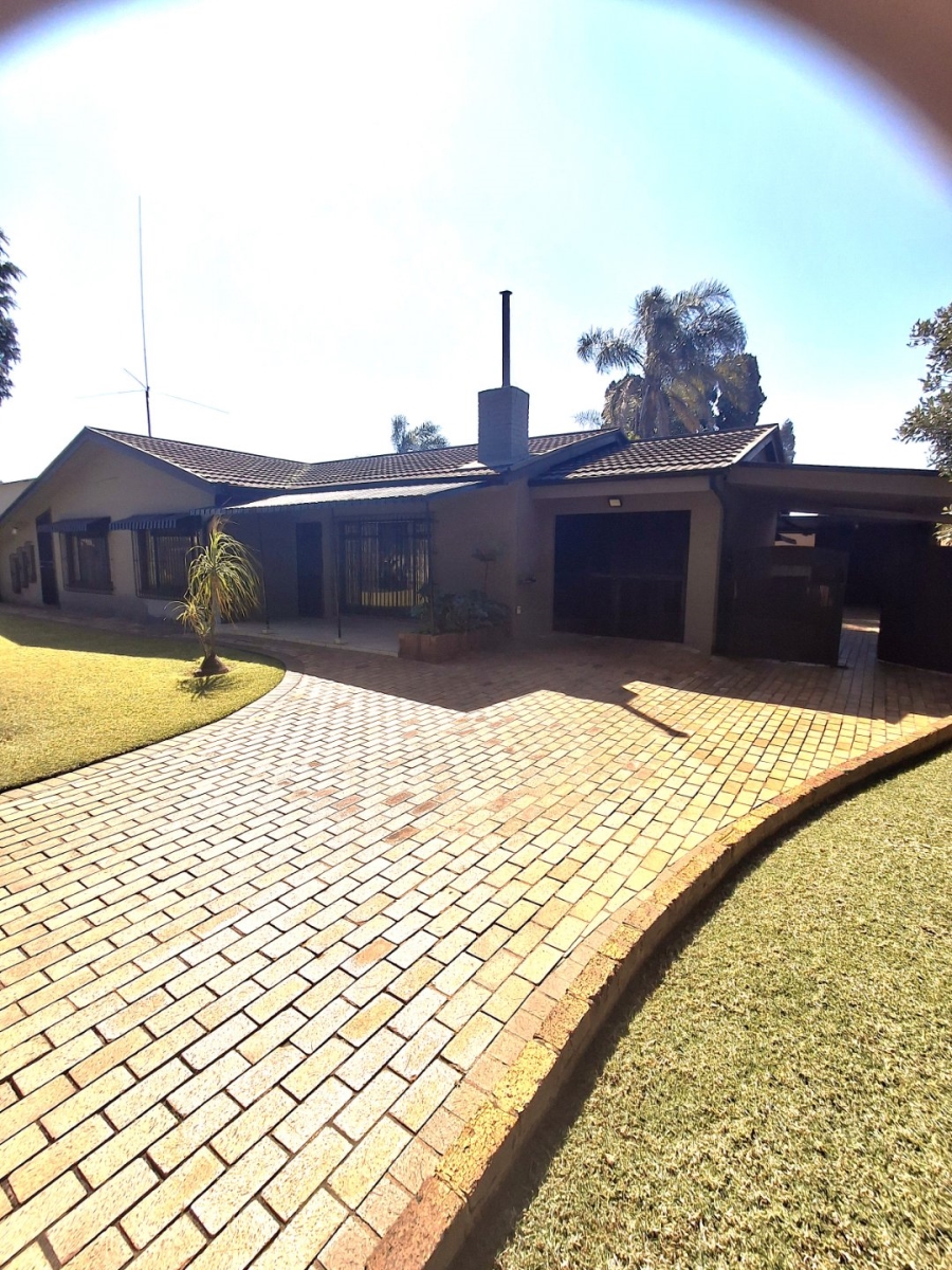 3 Bedroom Property for Sale in Northmead Gauteng