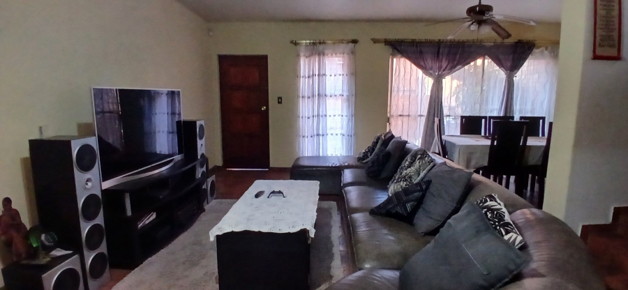 To Let 3 Bedroom Property for Rent in Wierda Park Gauteng