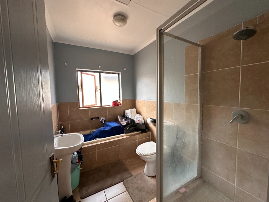 2 Bedroom Property for Sale in Hesteapark Gauteng