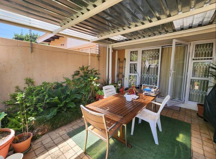 2 Bedroom Property for Sale in Woodmead Gauteng