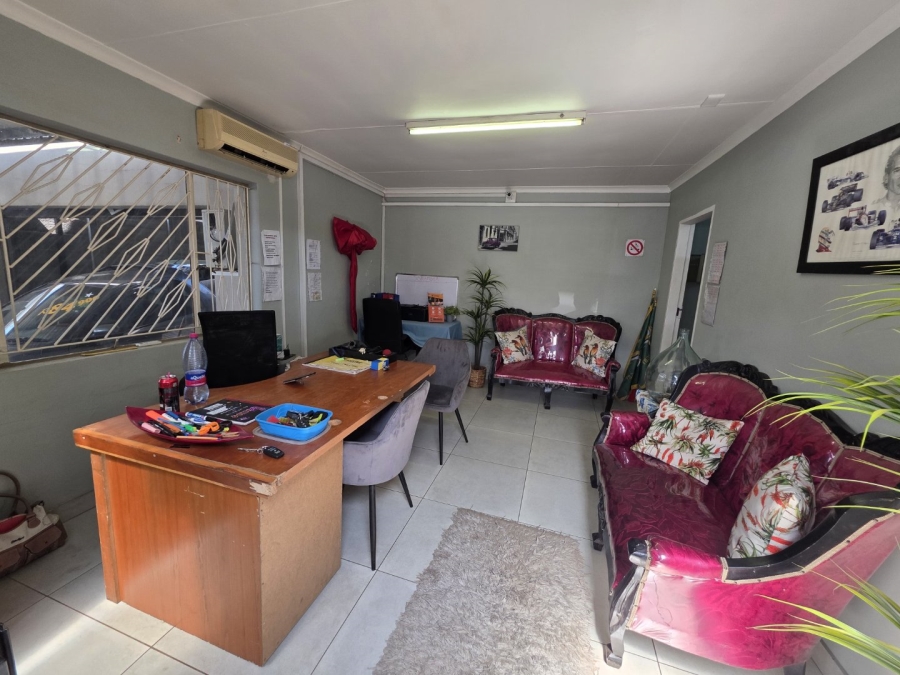 5 Bedroom Property for Sale in Sinoville Gauteng