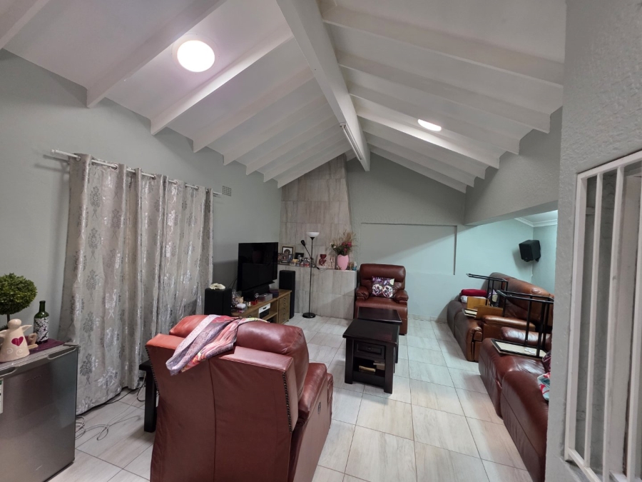 5 Bedroom Property for Sale in Sinoville Gauteng