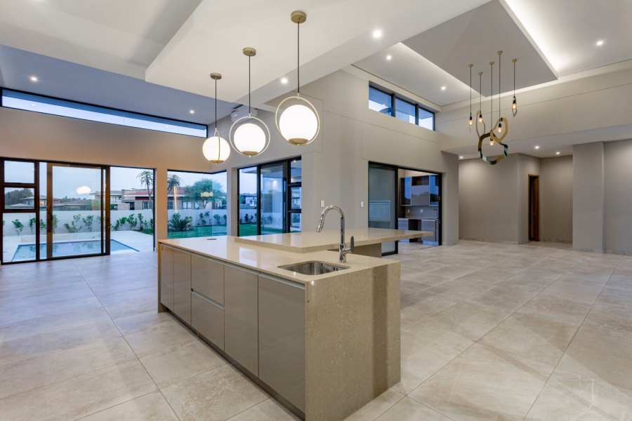 4 Bedroom Property for Sale in Lombardy Gauteng