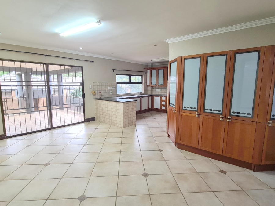 4 Bedroom Property for Sale in Wapadrand Gauteng