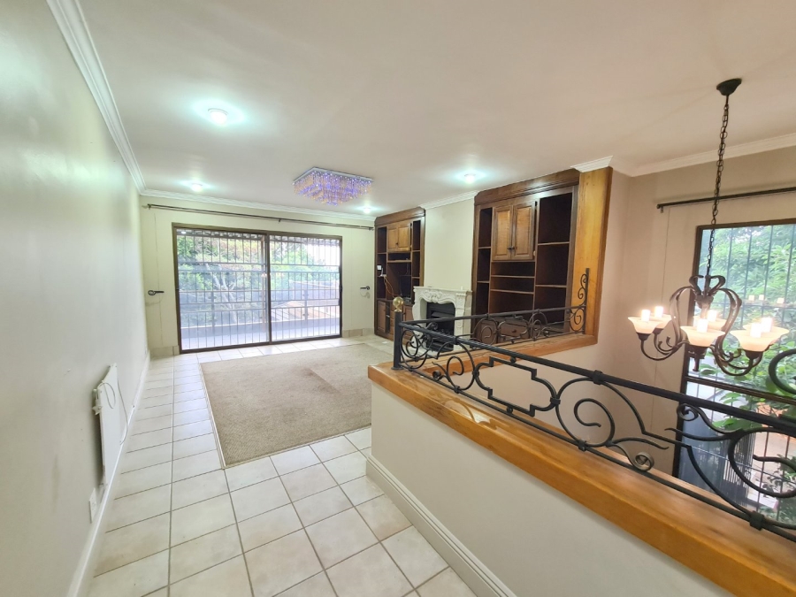 4 Bedroom Property for Sale in Wapadrand Gauteng