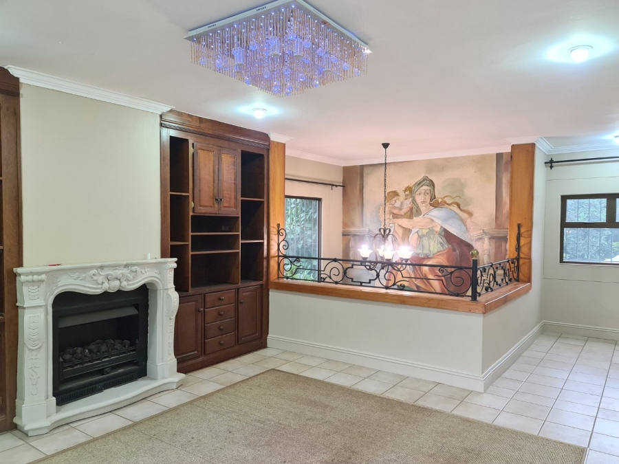 4 Bedroom Property for Sale in Wapadrand Gauteng