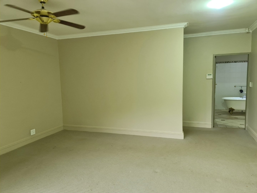 4 Bedroom Property for Sale in Wapadrand Gauteng