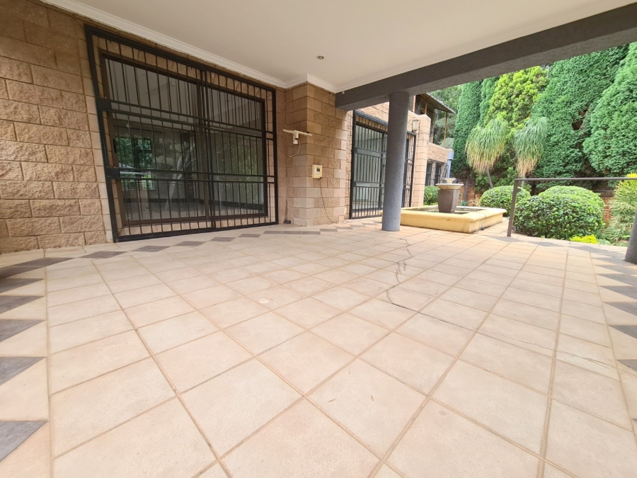 4 Bedroom Property for Sale in Wapadrand Gauteng