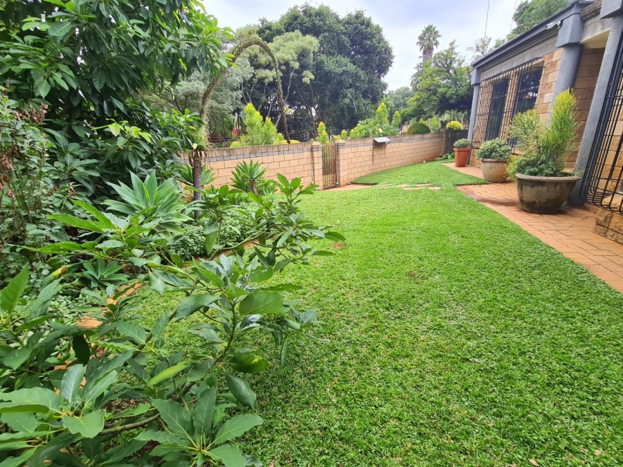 4 Bedroom Property for Sale in Wapadrand Gauteng