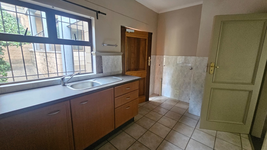 4 Bedroom Property for Sale in Wapadrand Gauteng