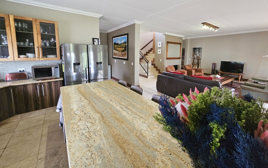 4 Bedroom Property for Sale in Lombardy Gauteng