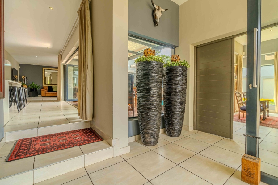5 Bedroom Property for Sale in Lombardy Gauteng