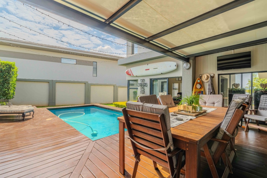 5 Bedroom Property for Sale in Lombardy Gauteng