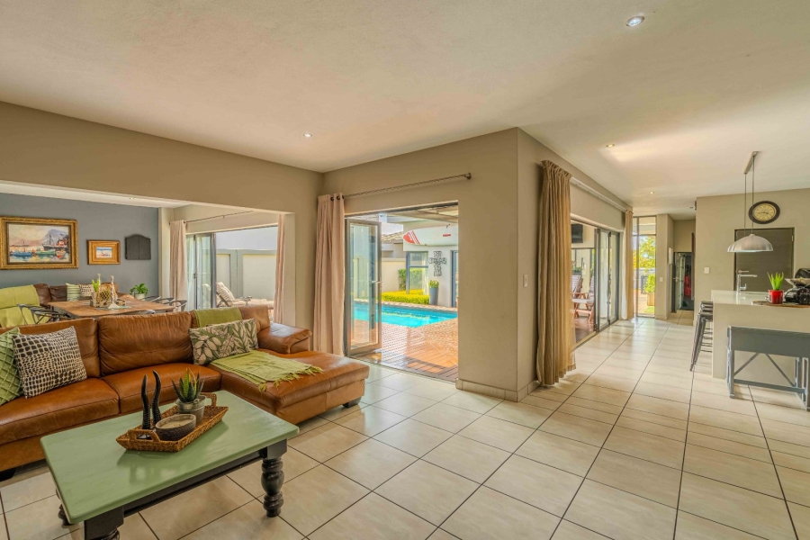 5 Bedroom Property for Sale in Lombardy Gauteng
