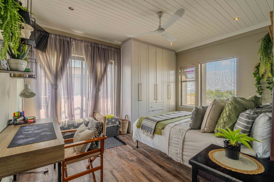 5 Bedroom Property for Sale in Lombardy Gauteng