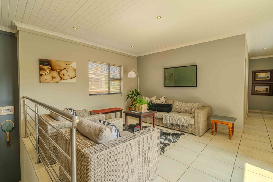 5 Bedroom Property for Sale in Lombardy Gauteng
