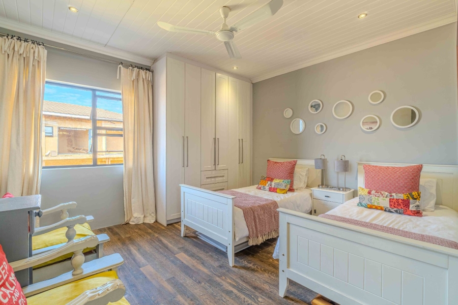 5 Bedroom Property for Sale in Lombardy Gauteng