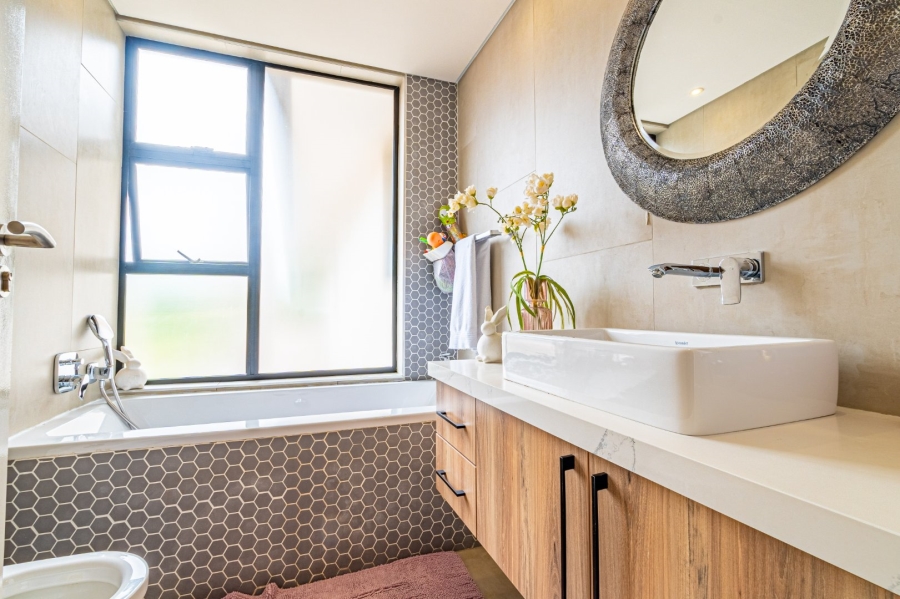 3 Bedroom Property for Sale in Lombardy Gauteng