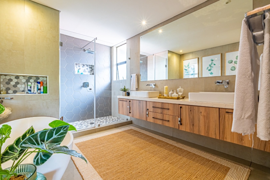 3 Bedroom Property for Sale in Lombardy Gauteng