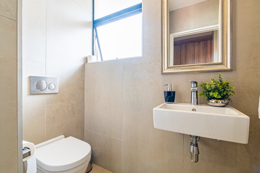 3 Bedroom Property for Sale in Lombardy Gauteng
