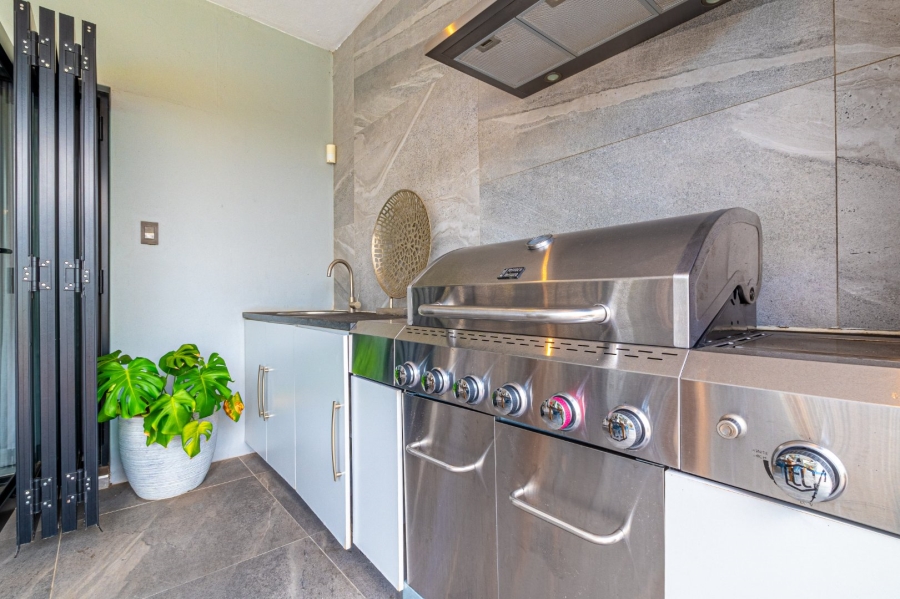 3 Bedroom Property for Sale in Lombardy Gauteng