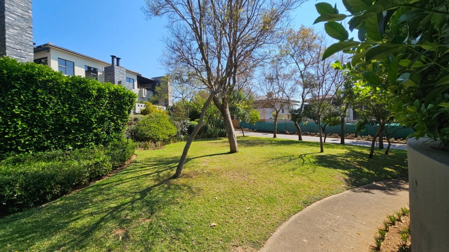 1 Bedroom Property for Sale in Lombardy Gauteng