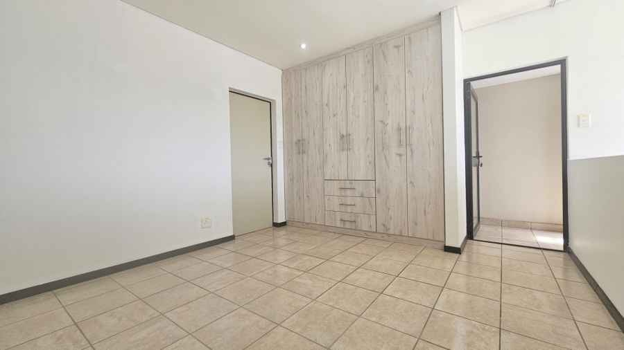 1 Bedroom Property for Sale in Lombardy Gauteng